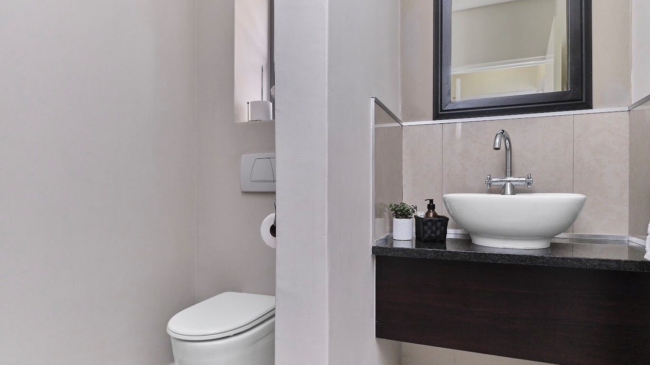 Photo of Bathroom in Sandown