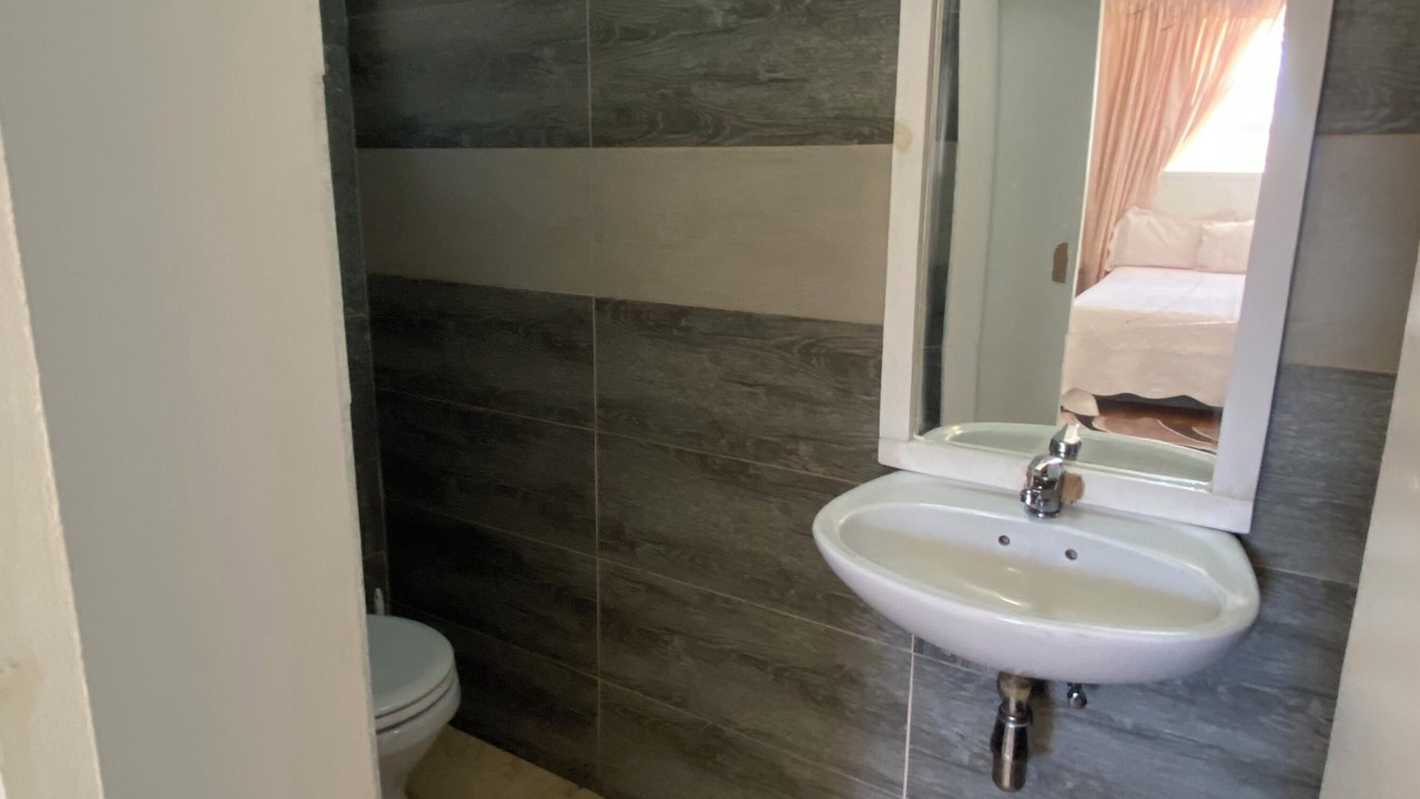 Photo of Bathroom in Parow North