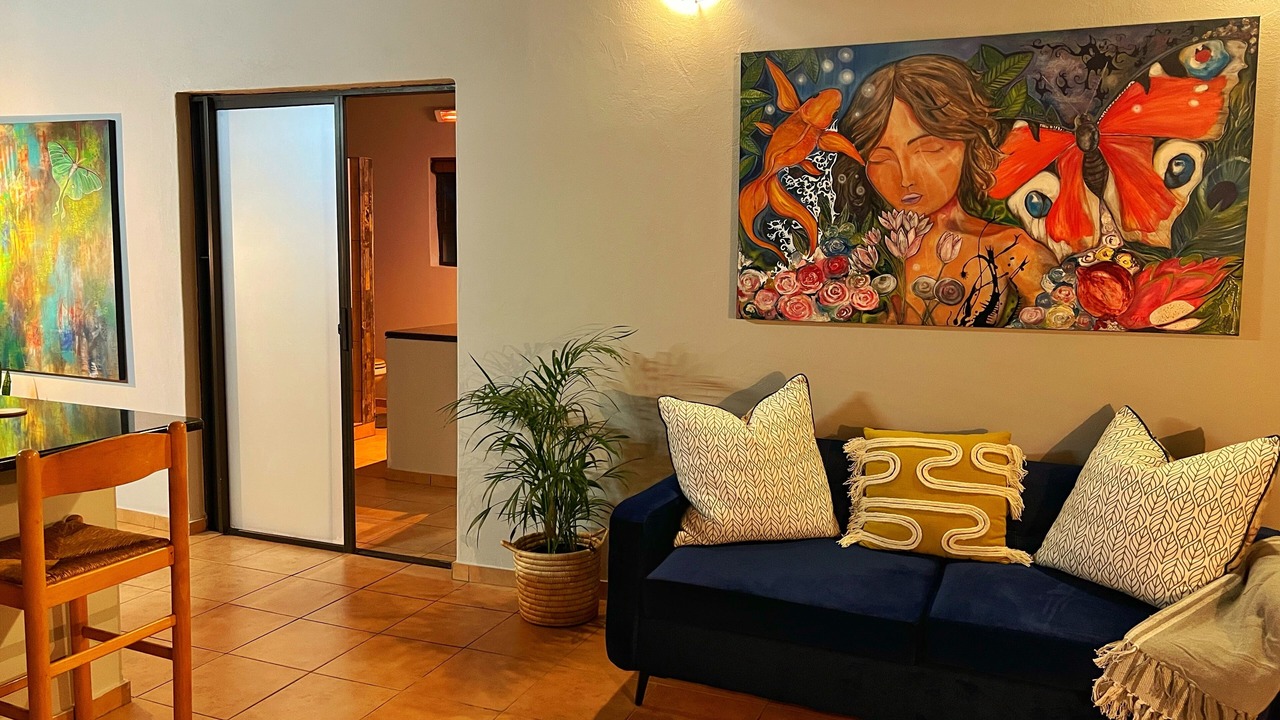 Photo of Livingroom in Greater Johannesburg Metropolitan Area