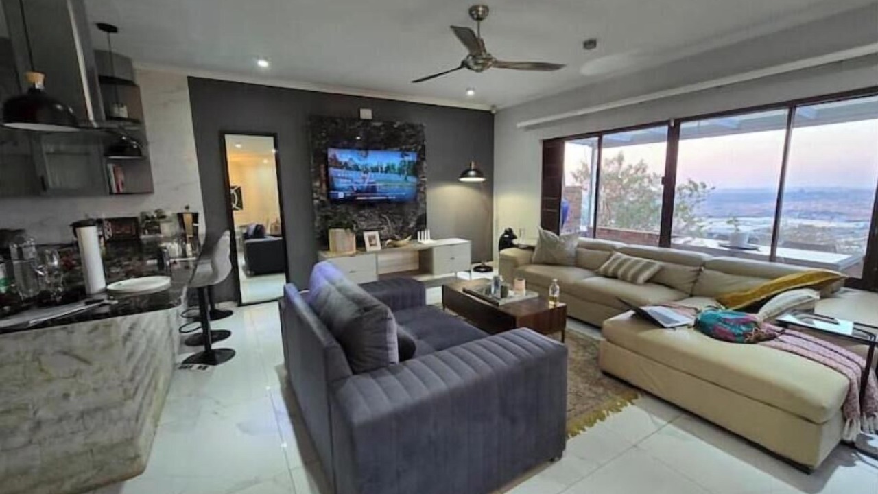 Photo of Livingroom in Constantia Kloof
