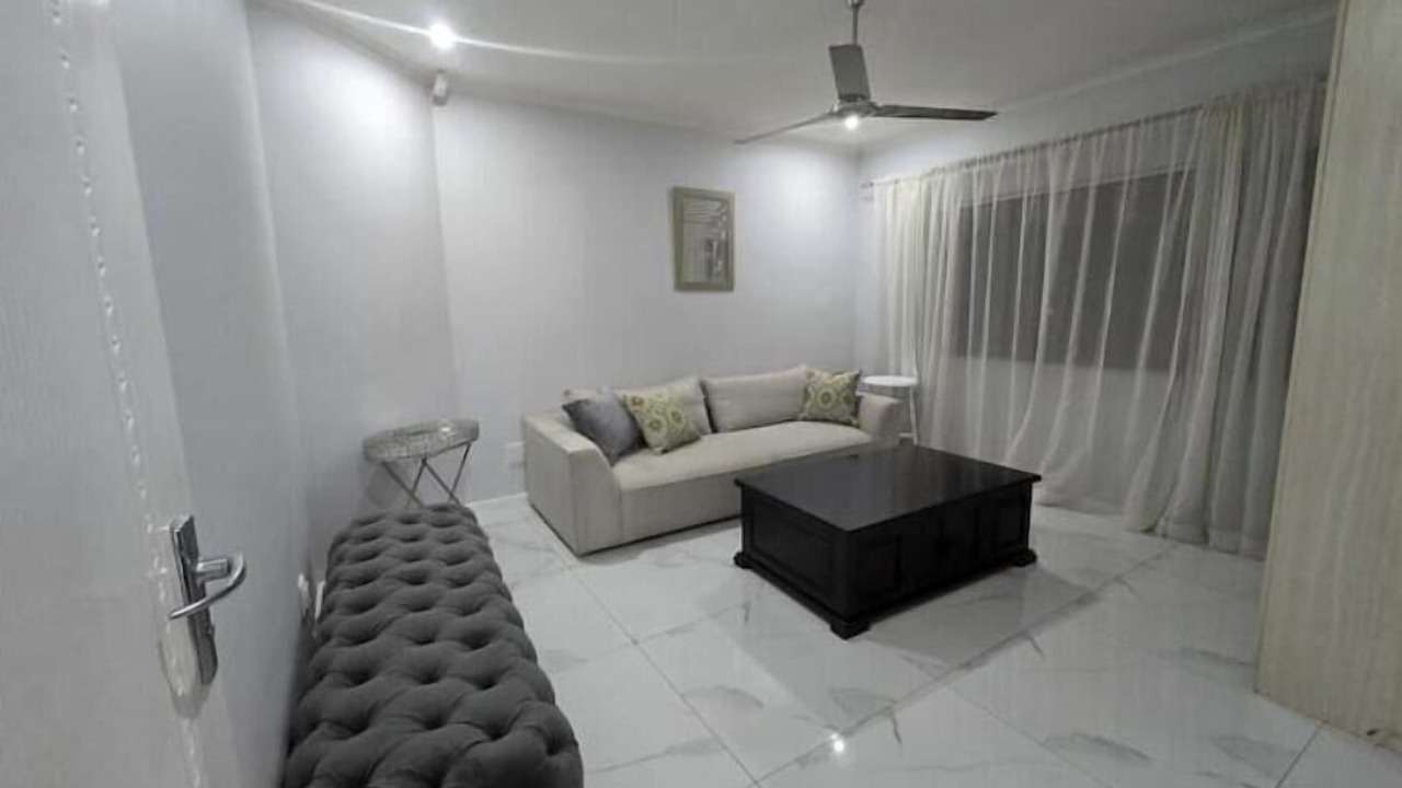 Photo of Livingroom in Constantia Kloof