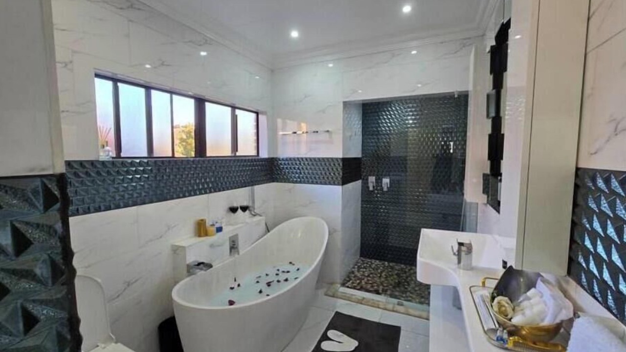 Photo of Bathroom in Constantia Kloof