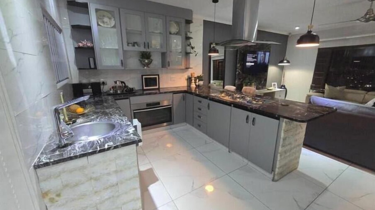 Photo of Kitchen in Constantia Kloof