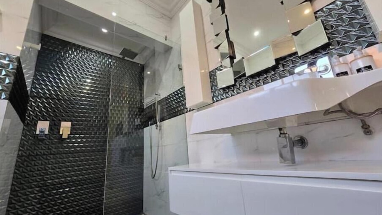 Photo of Bathroom in Constantia Kloof