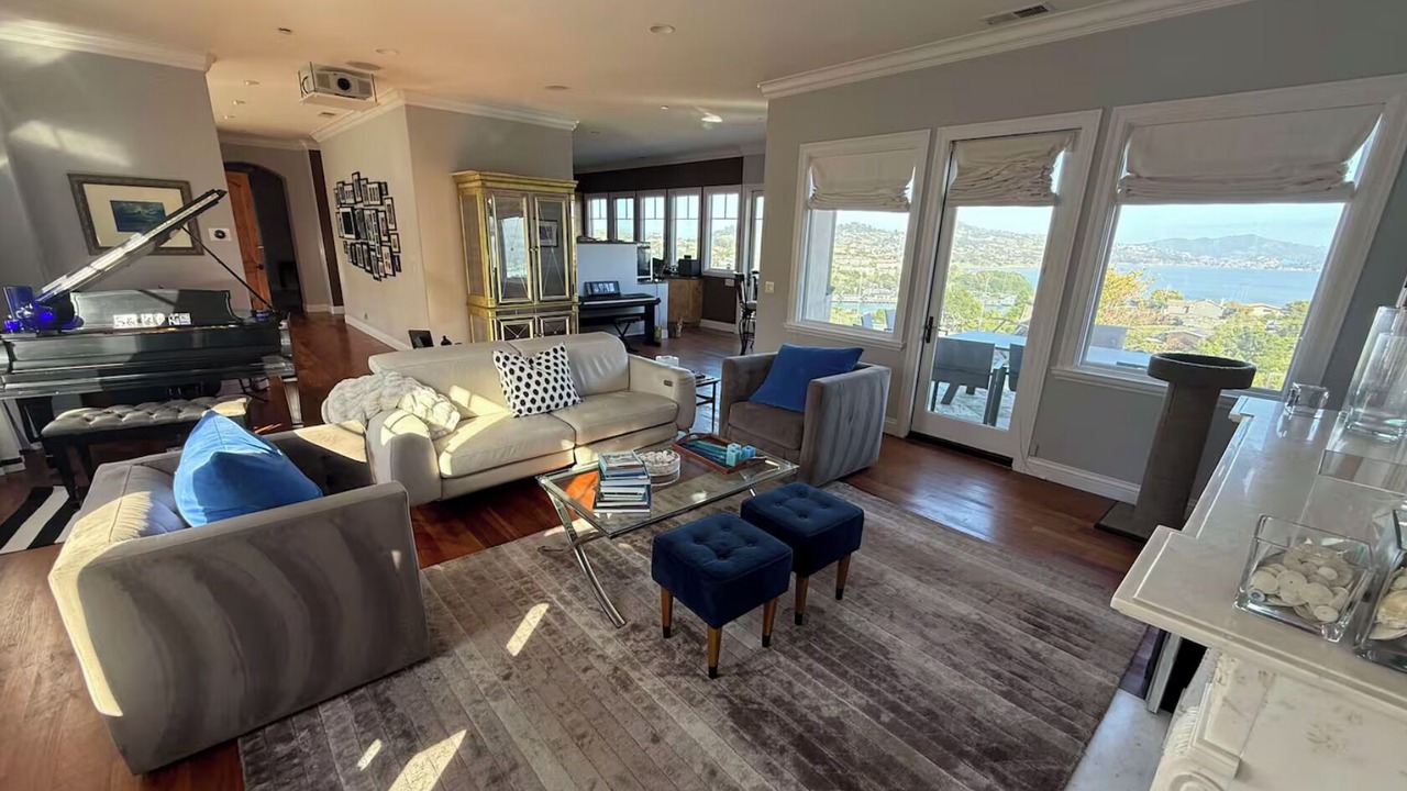 Photo of Livingroom in Strawberry