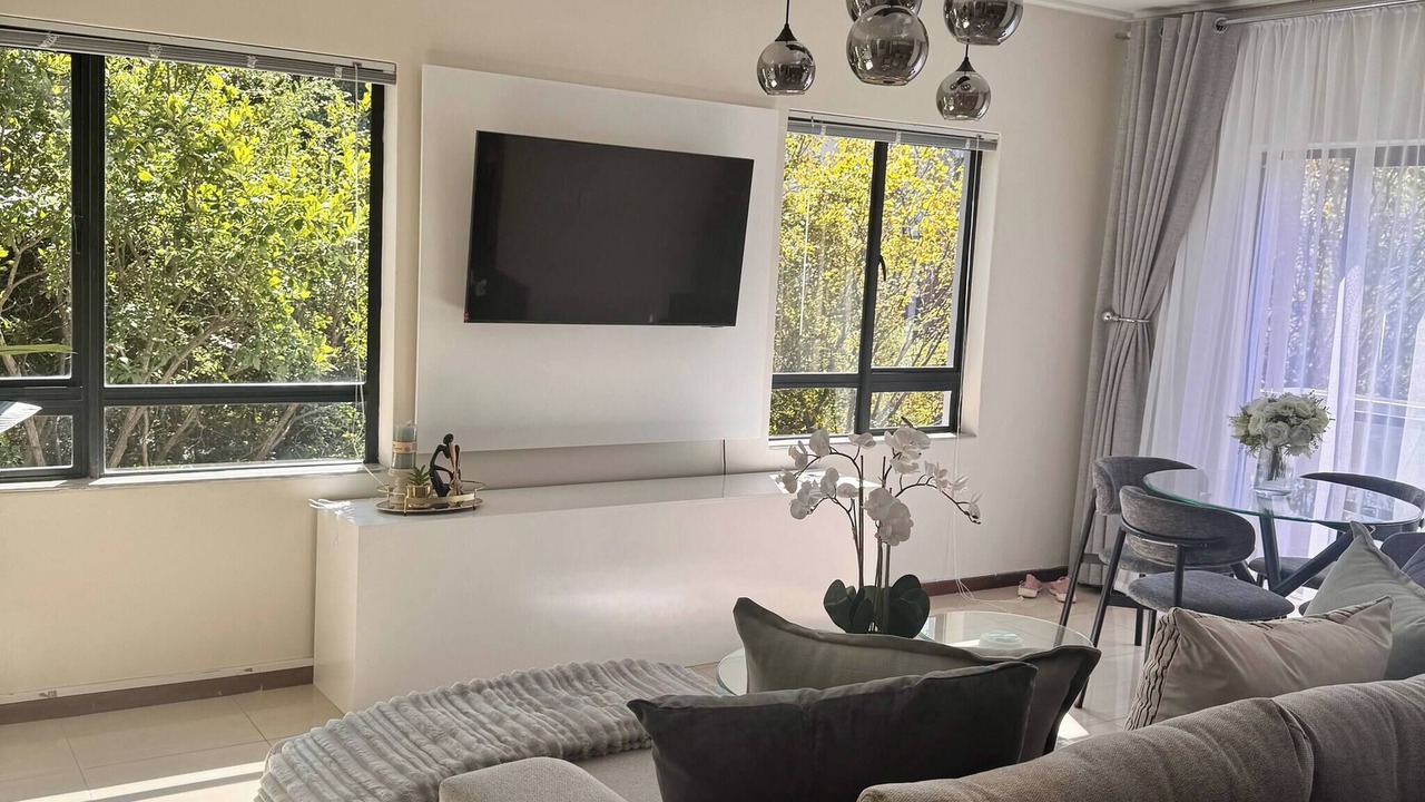 Photo of Livingroom in Greater Johannesburg Metropolitan Area