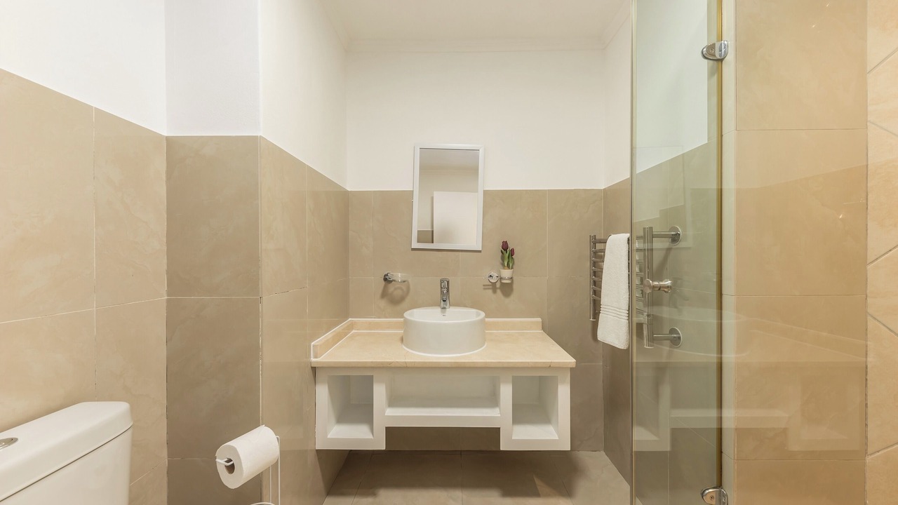 Photo of Bathroom in Three Anchor Bay