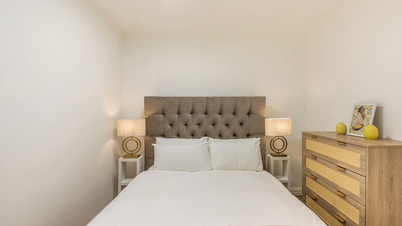 Photo of Bedroom in Three Anchor Bay
