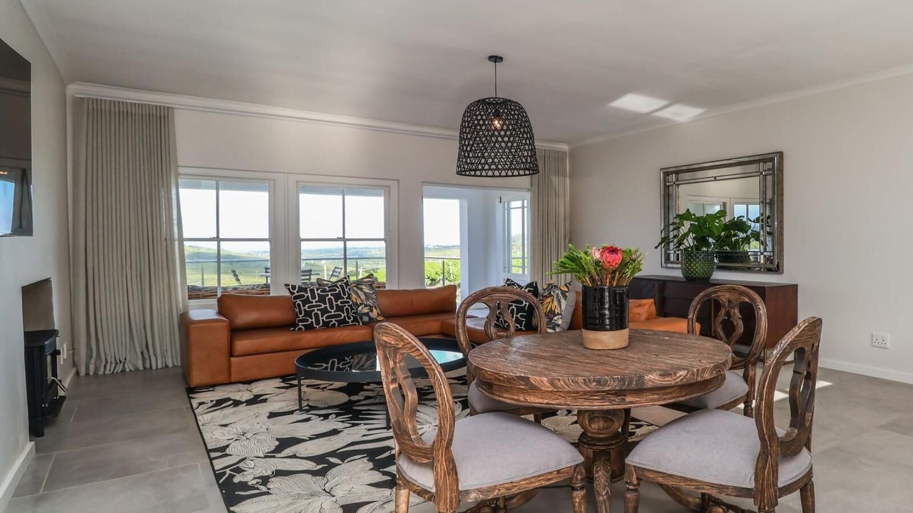 Photo of Livingroom in Buffalo Hills Game Reserve