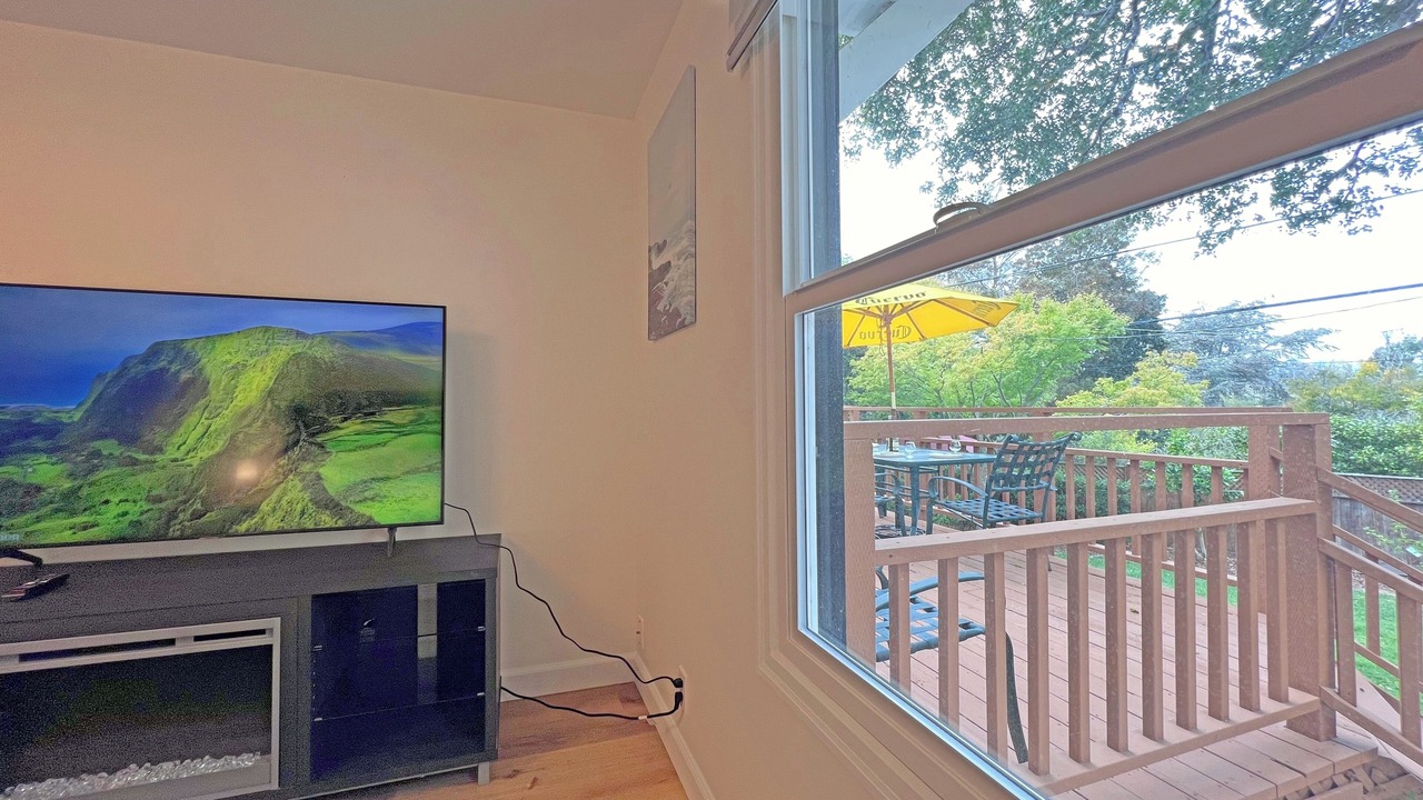 Photo of Livingroom in Millbrae