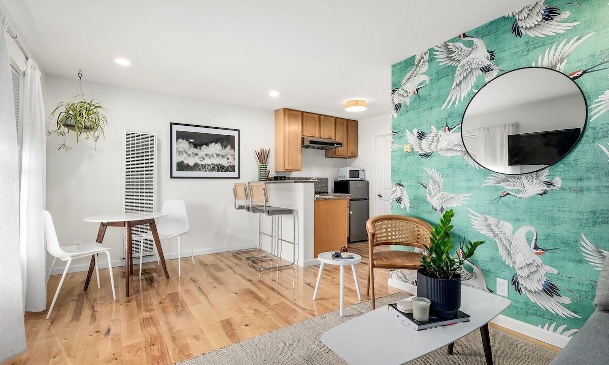 Photo of Livingroom in Eastside Santa Cruz