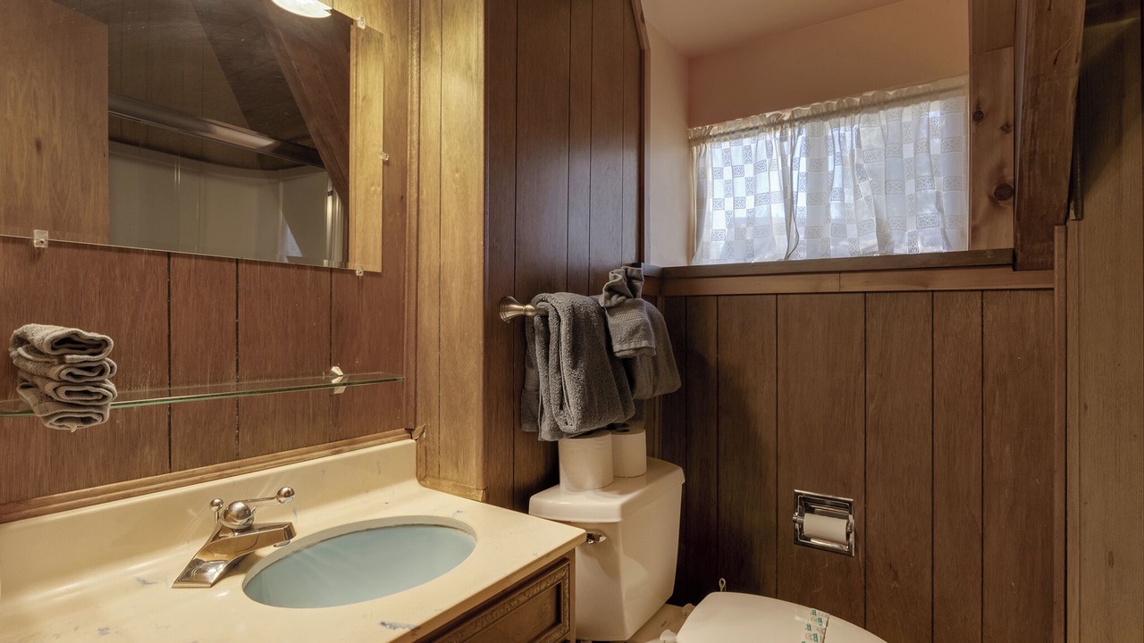 Photo of Bathroom in Comstock Acres