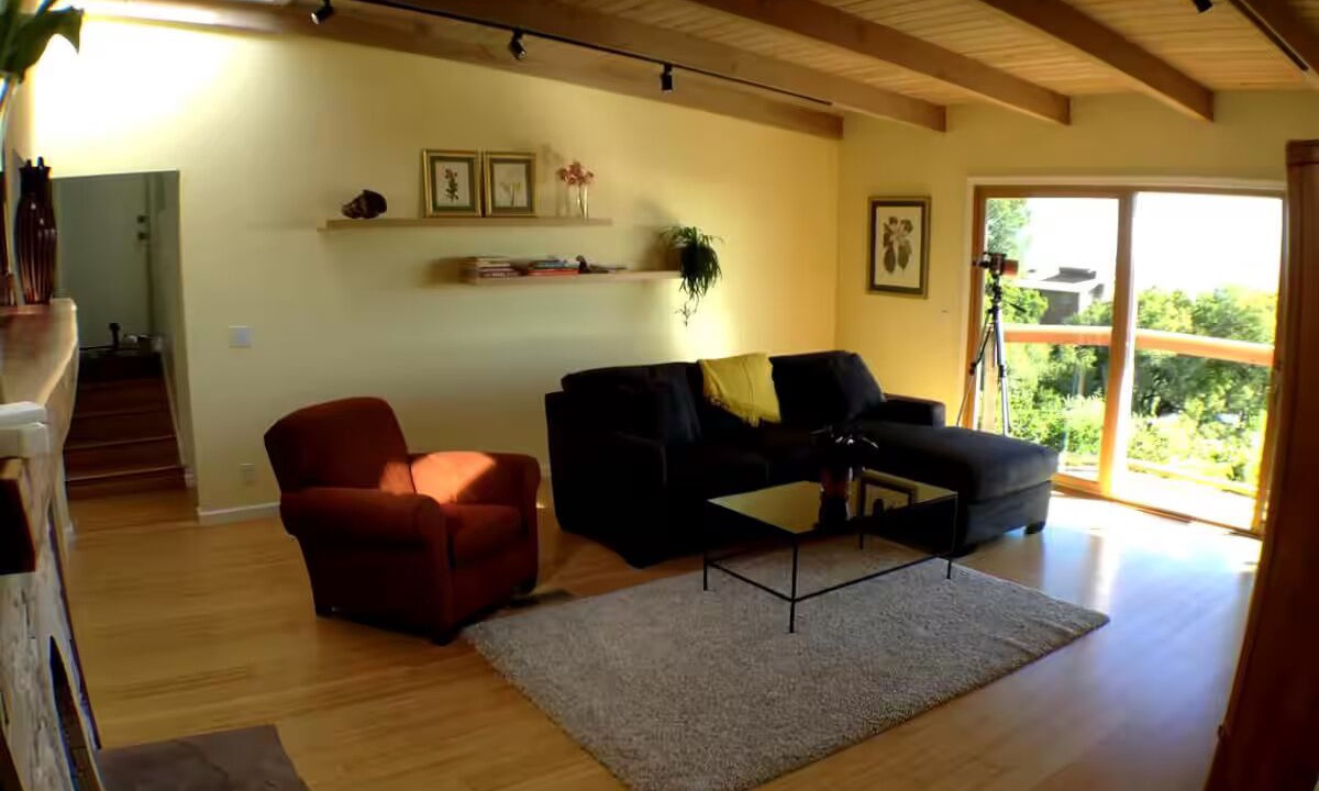 Photo of Livingroom in Berkeley Hills