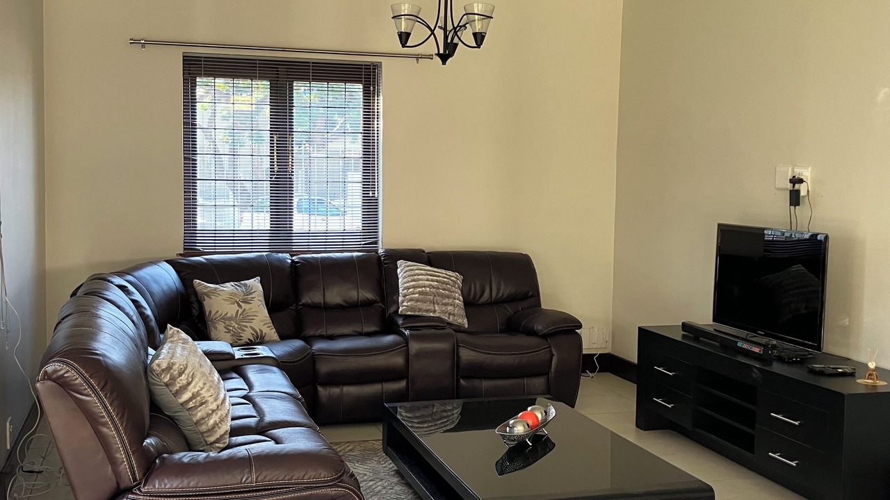 Photo of Livingroom in Port Elizabeth Central