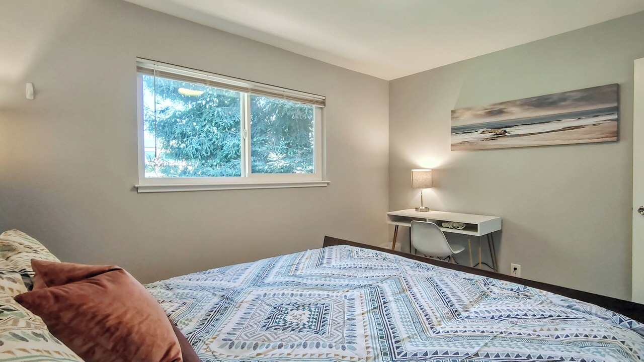 Photo of Bedroom in Old Mountain View