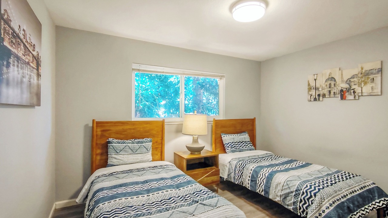 Photo of Bedroom in Old Mountain View