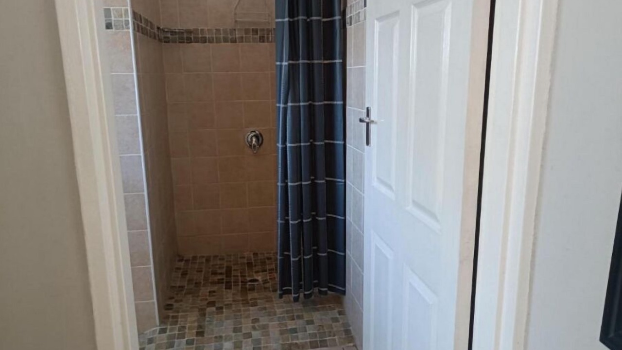 Photo of Bathroom in Fichardt Park