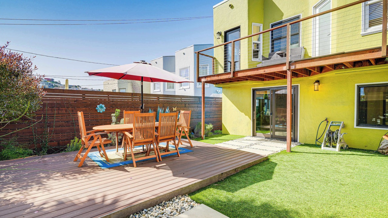 Photo of Patio Balcony in St. Mary's