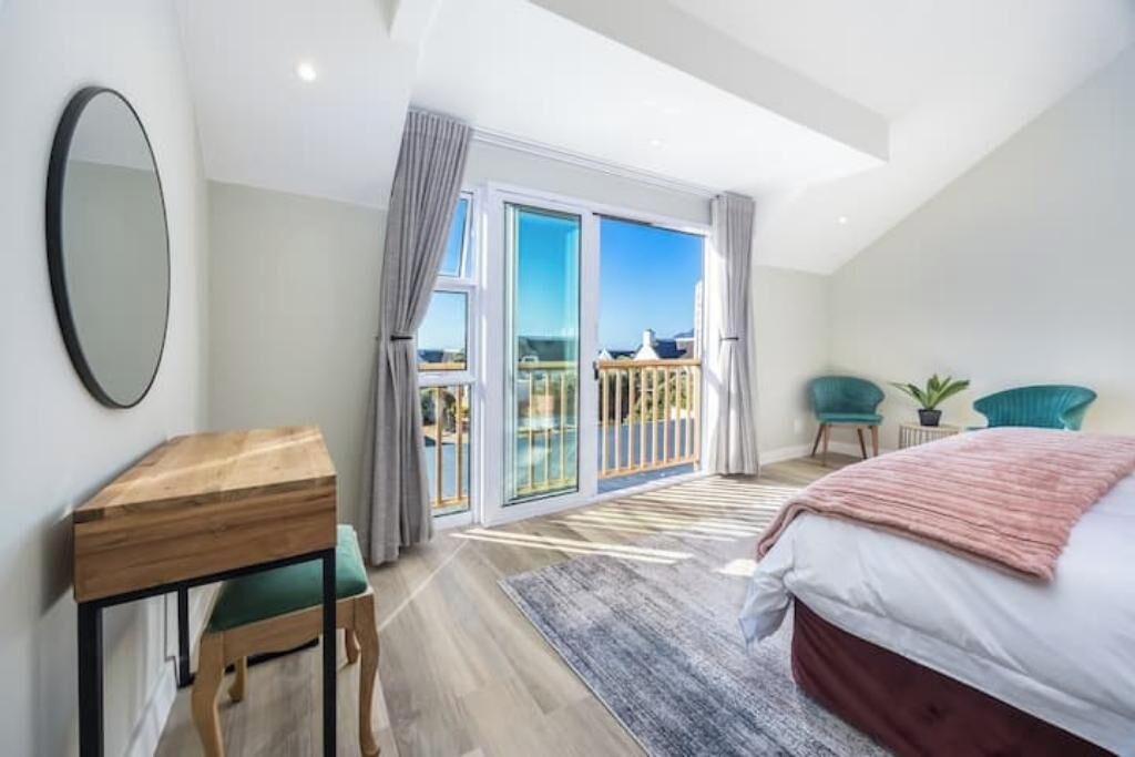 Photo of Bedroom in Kommetjie