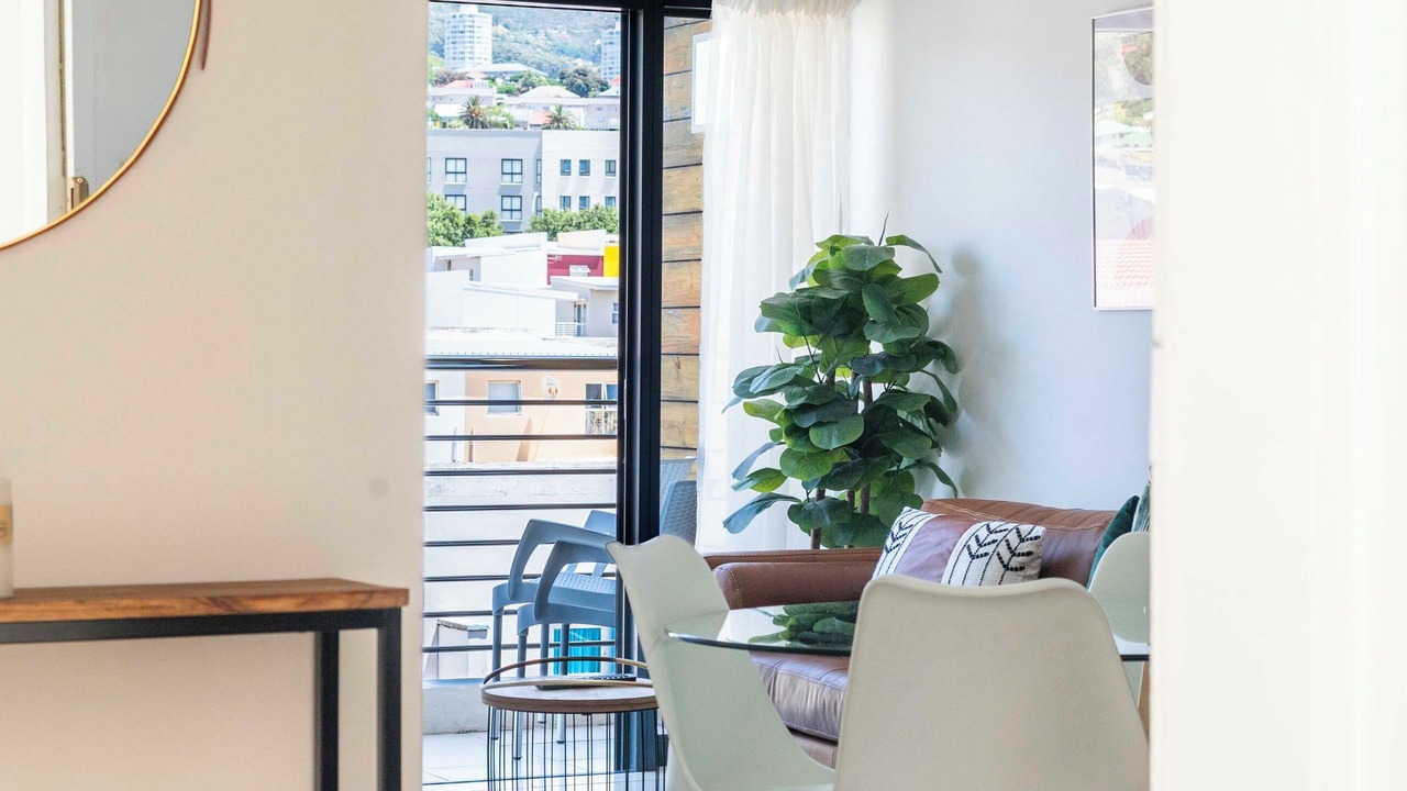 Photo of Livingroom in Cape Town City Centre