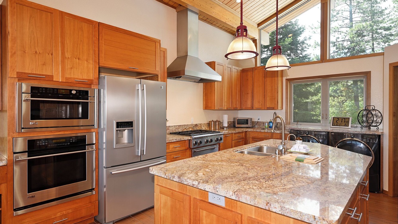 Photo of Kitchen in Lakehead