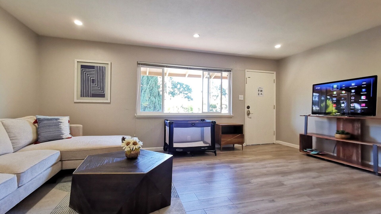 Photo of Livingroom in Jackson Park