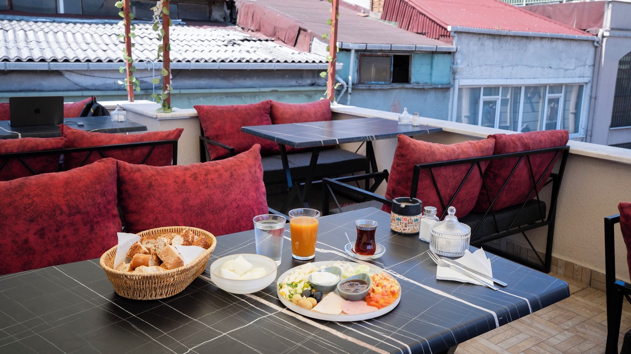 Photo of Others in Cagaloglu