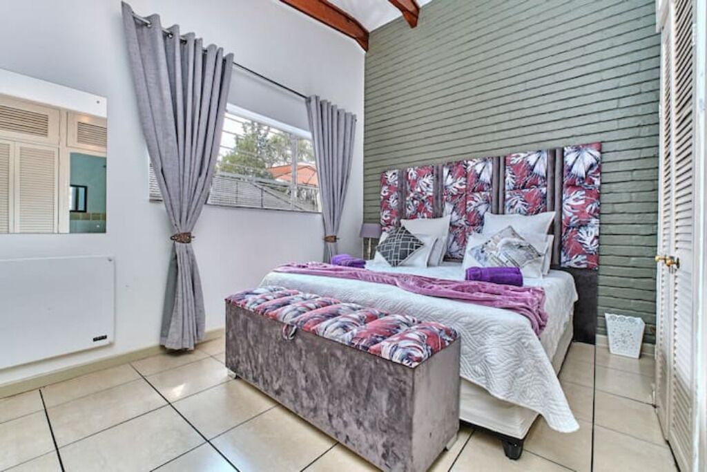 Photo of Bedroom in Woodmead