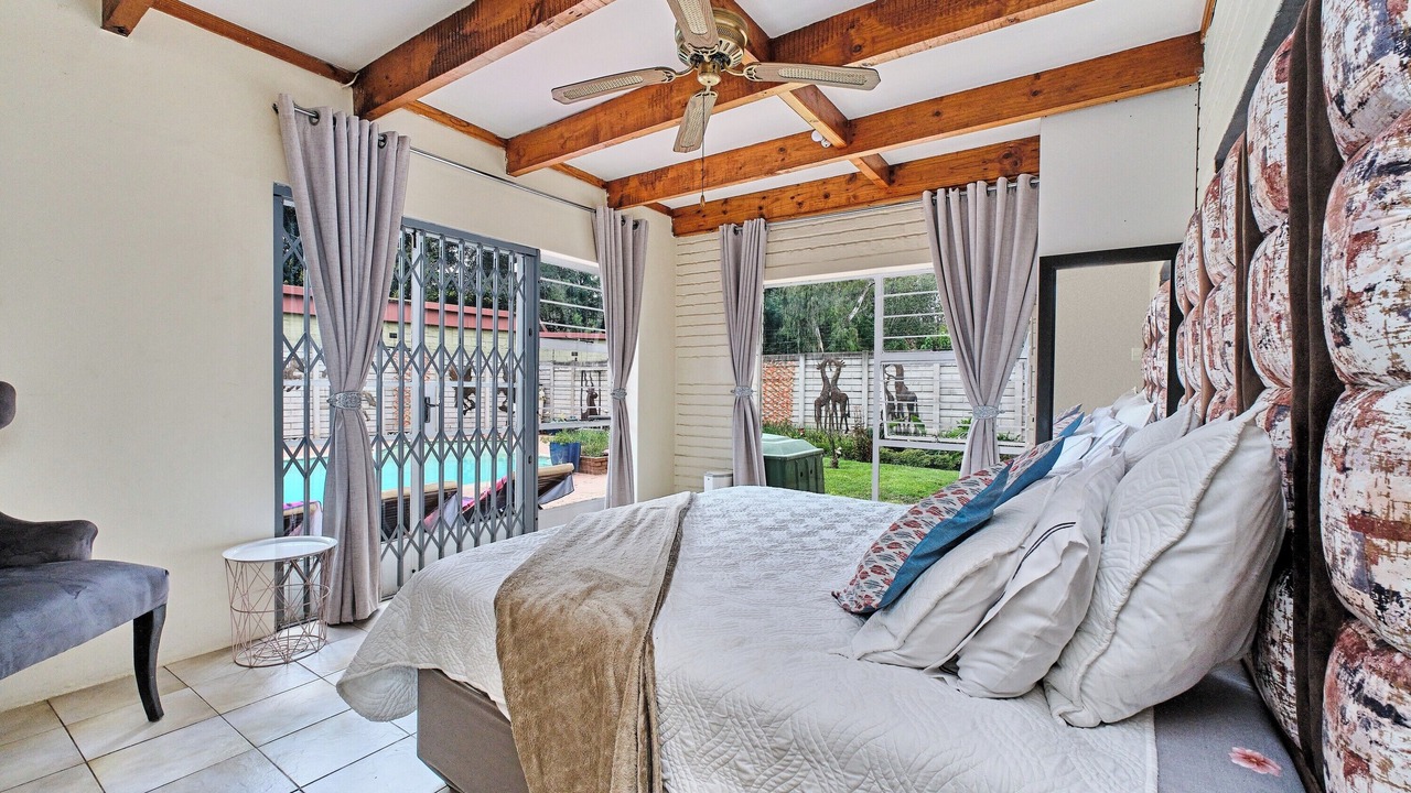 Photo of Bedroom in Woodmead