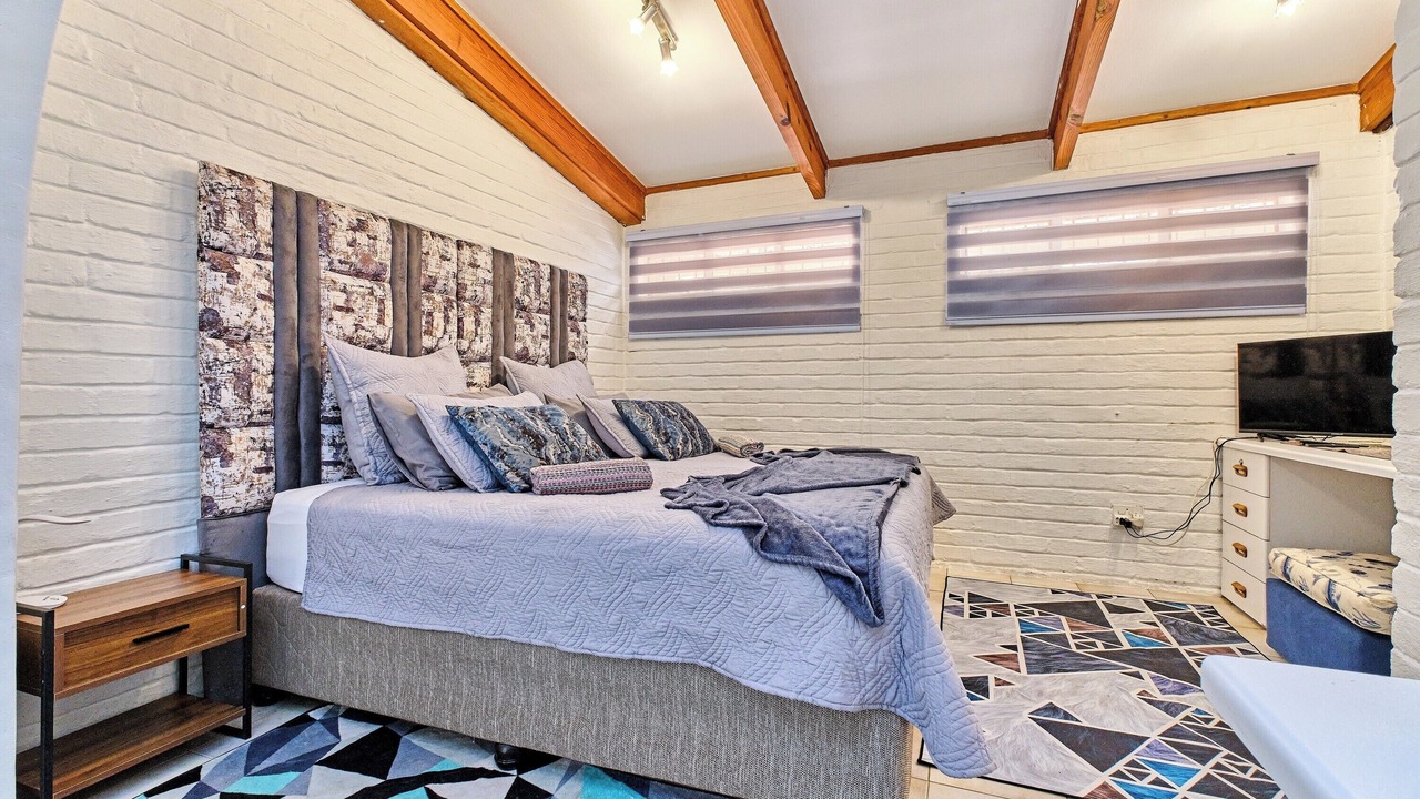 Photo of Bedroom in Woodmead