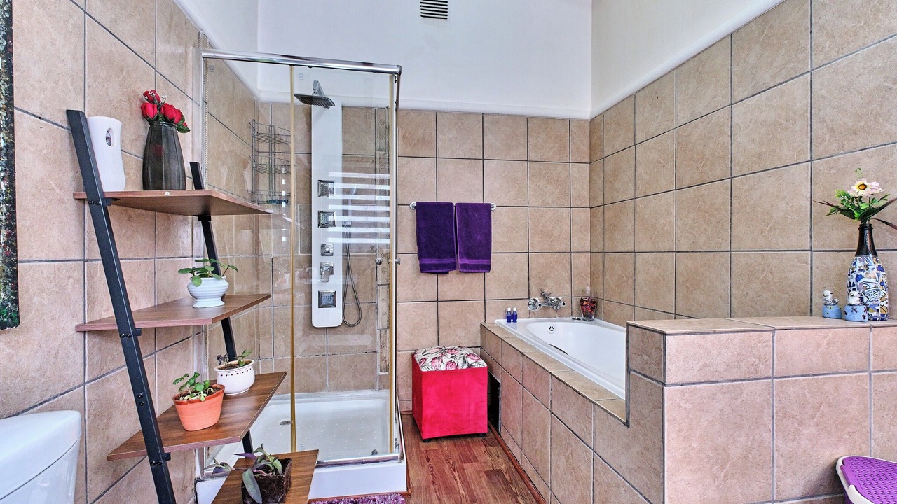 Photo of Bathroom in Woodmead