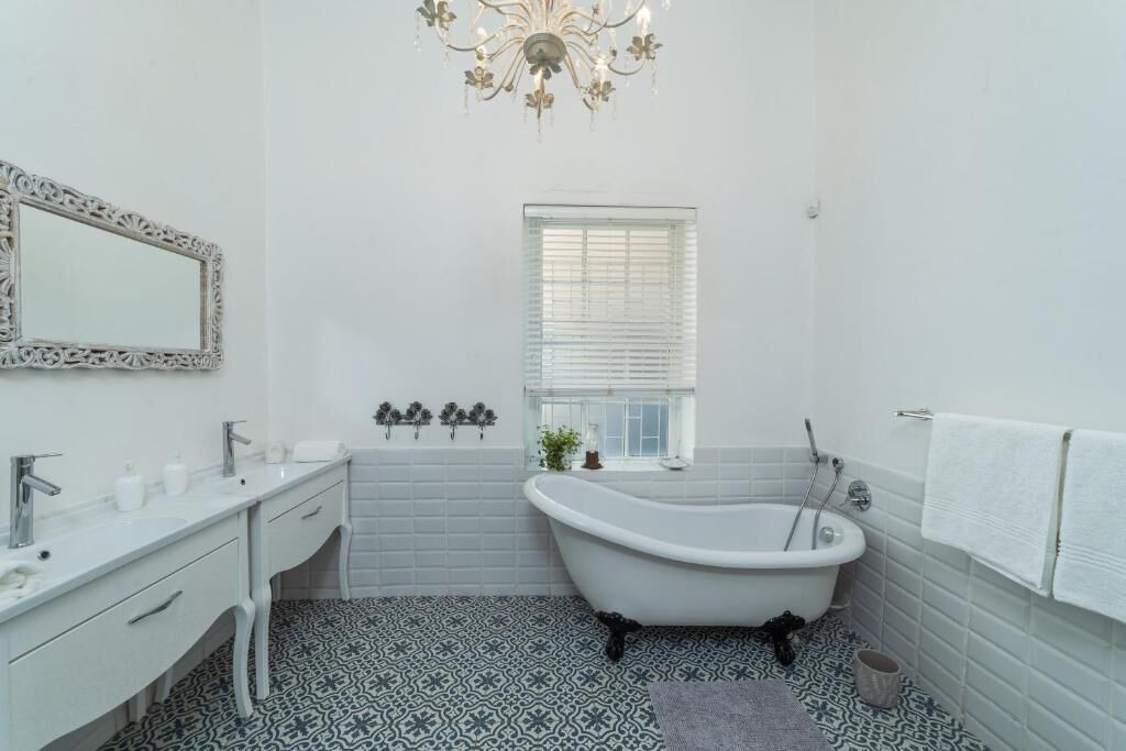 Photo of Bathroom in Linkside