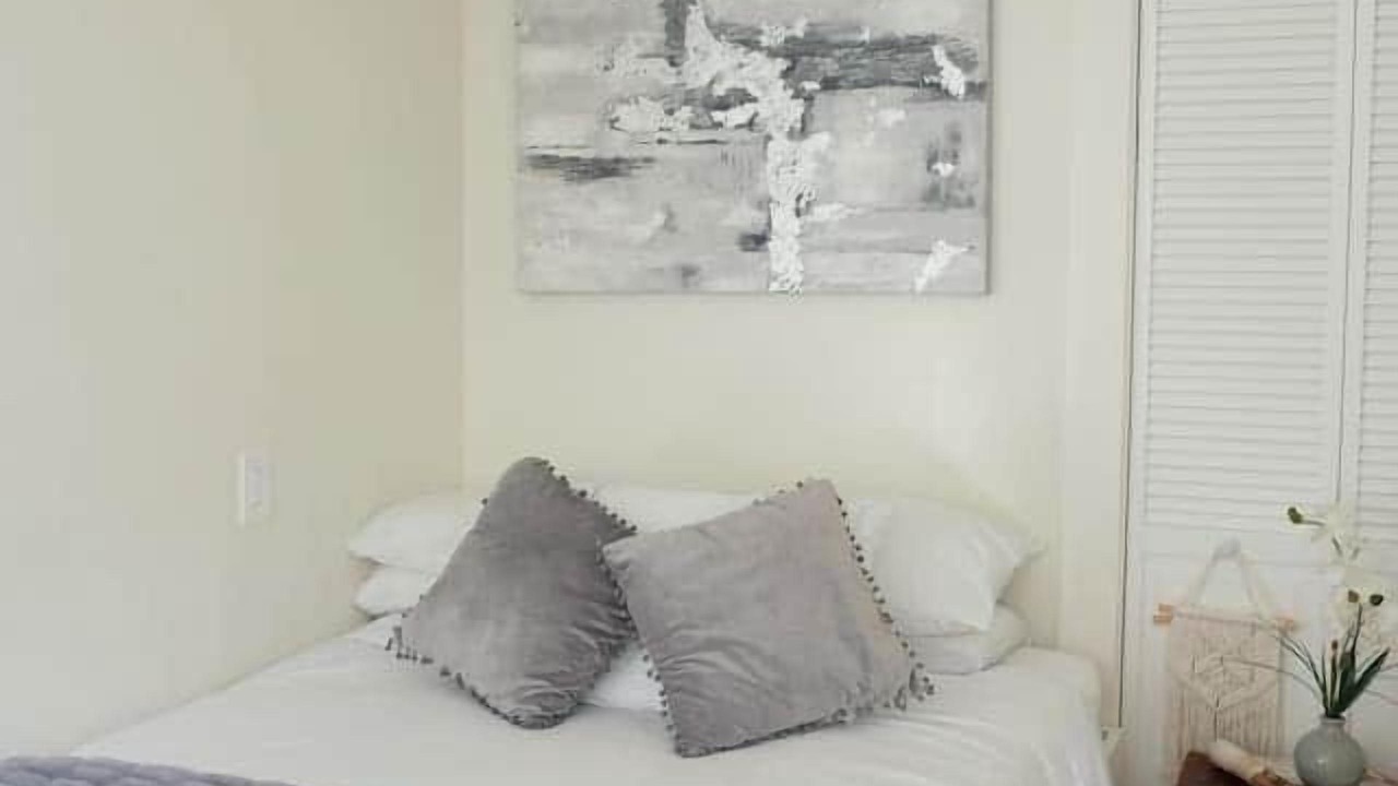 Photo of Bedroom in University South