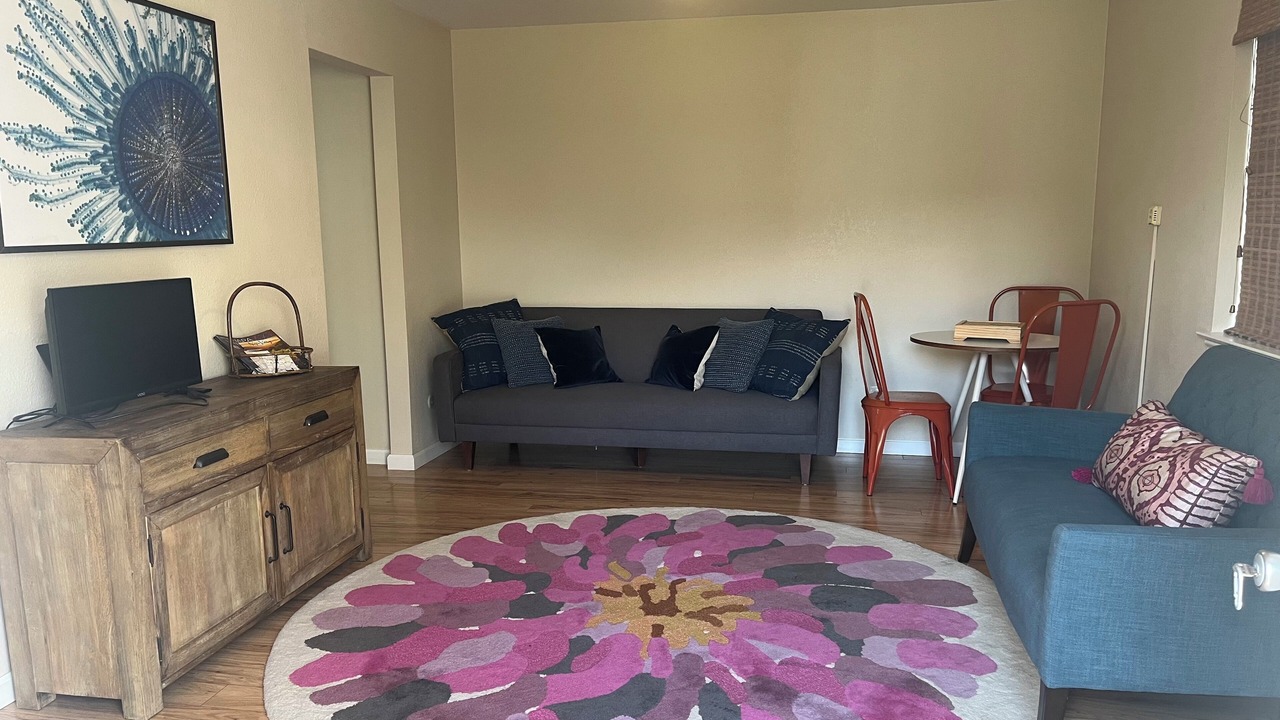 Photo of Livingroom in Napa