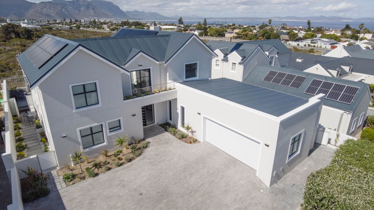Photo of Outdoor in Westcliff