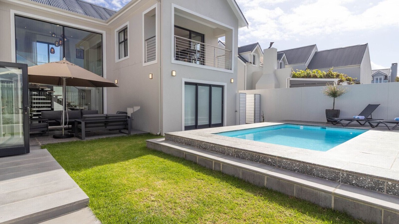 Photo of Outdoor in Westcliff