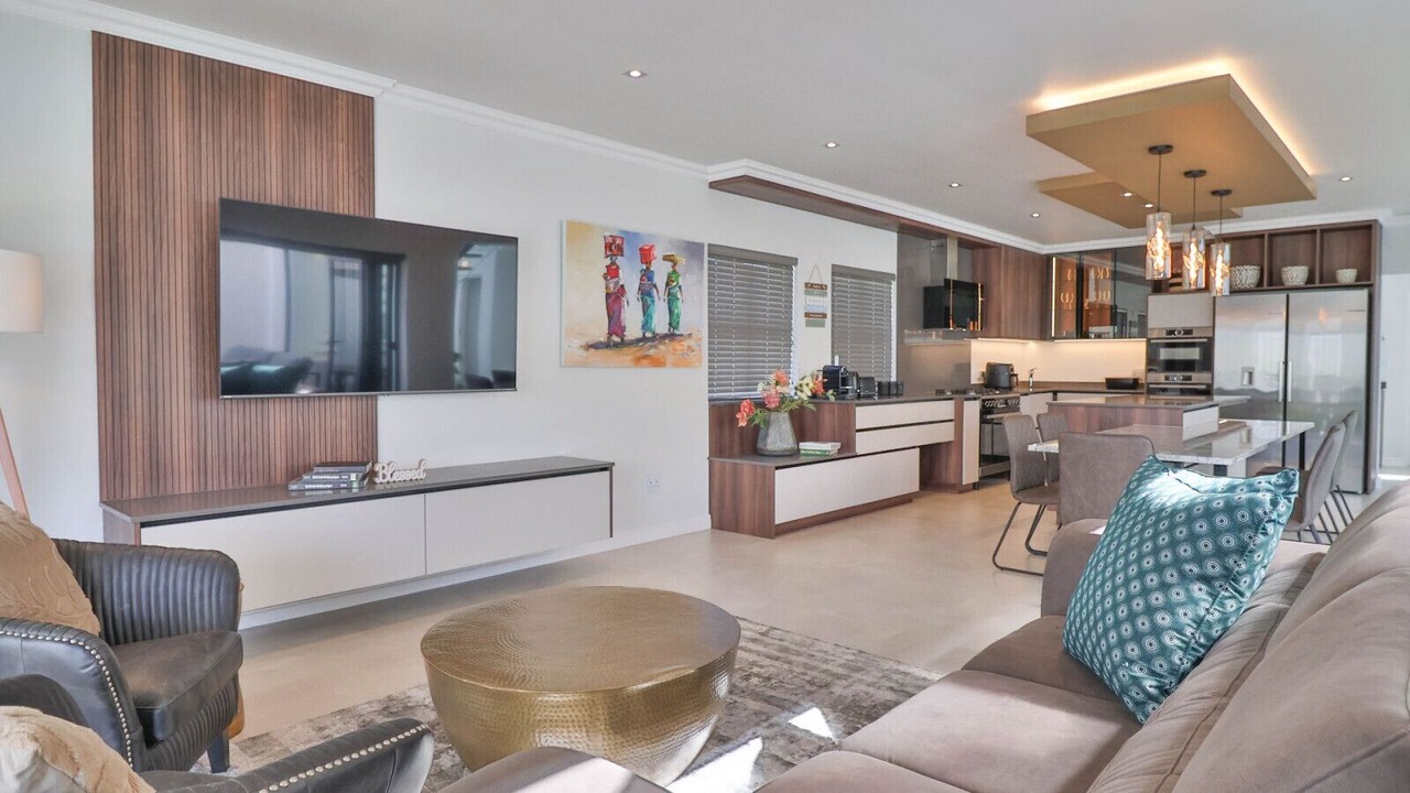 Photo of Livingroom in Westcliff