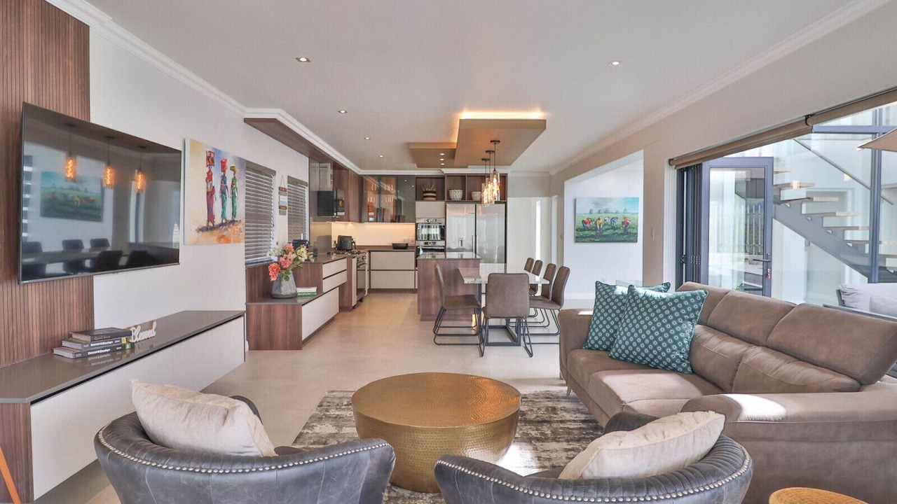 Photo of Livingroom in Westcliff