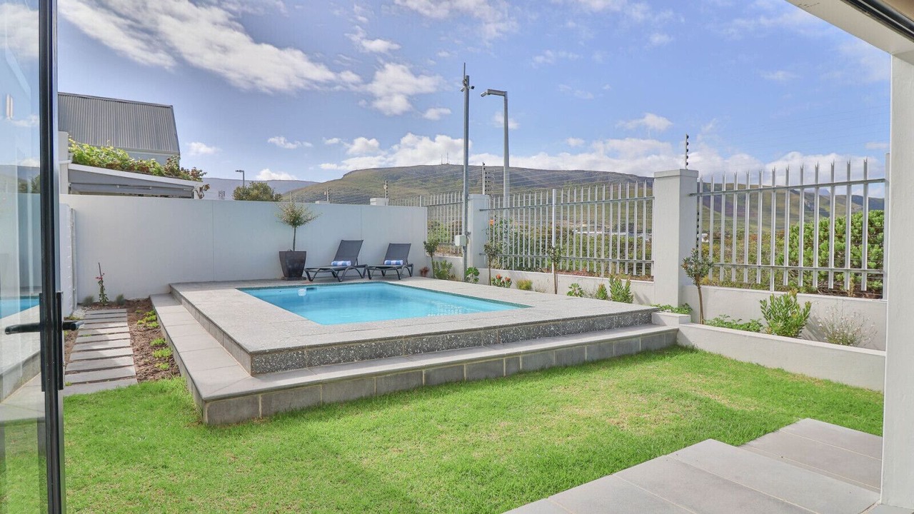 Photo of Outdoor in Westcliff