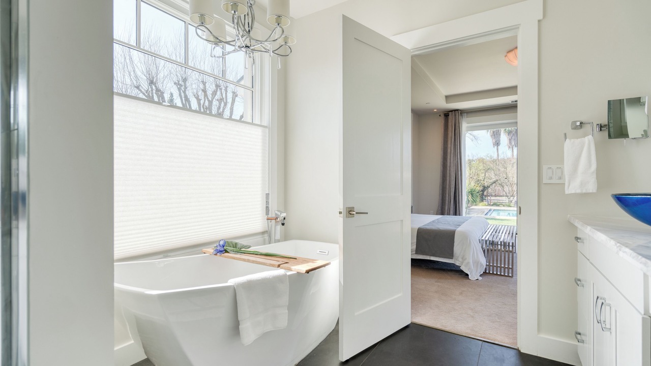 Photo of Bathroom in Kenwood