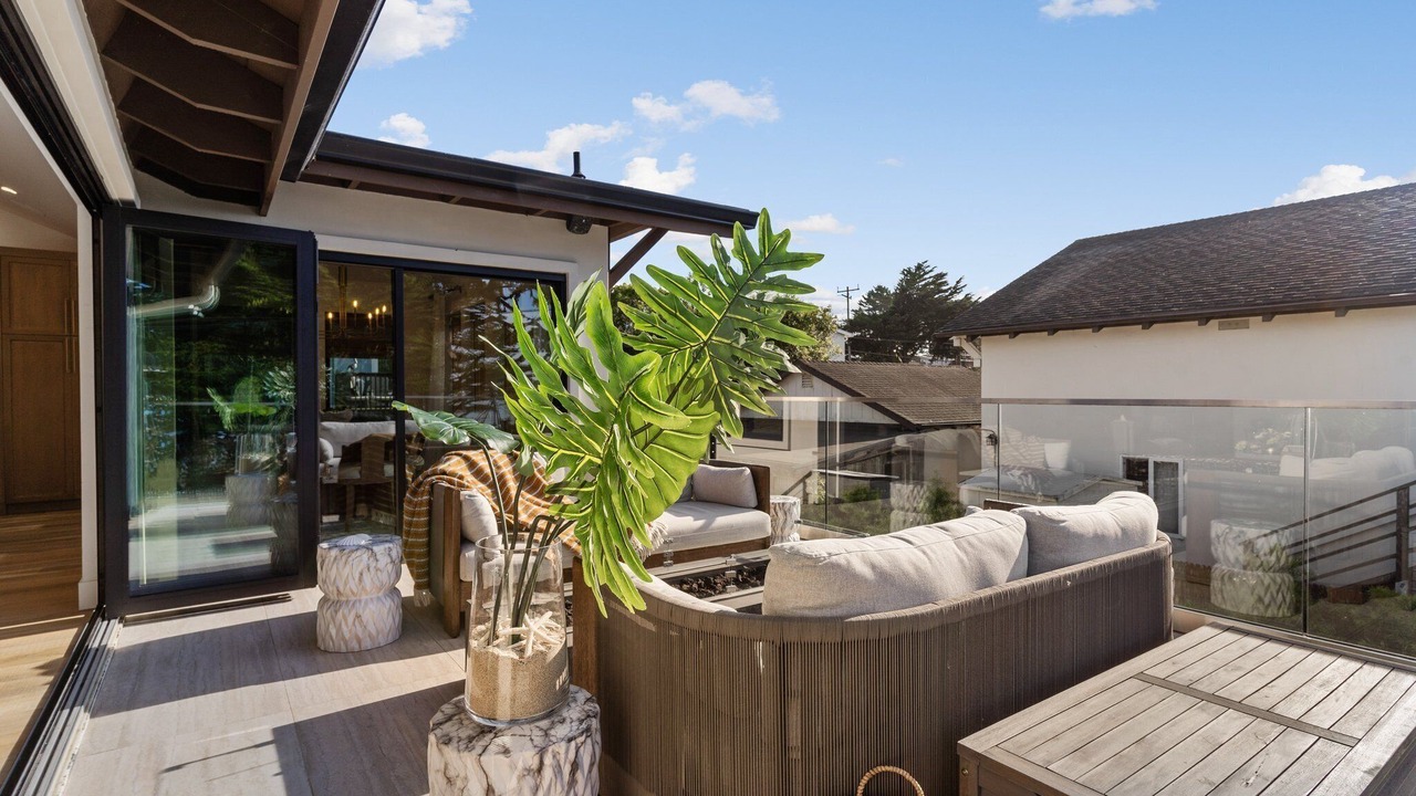 Photo of Patio Balcony in Moss Beach