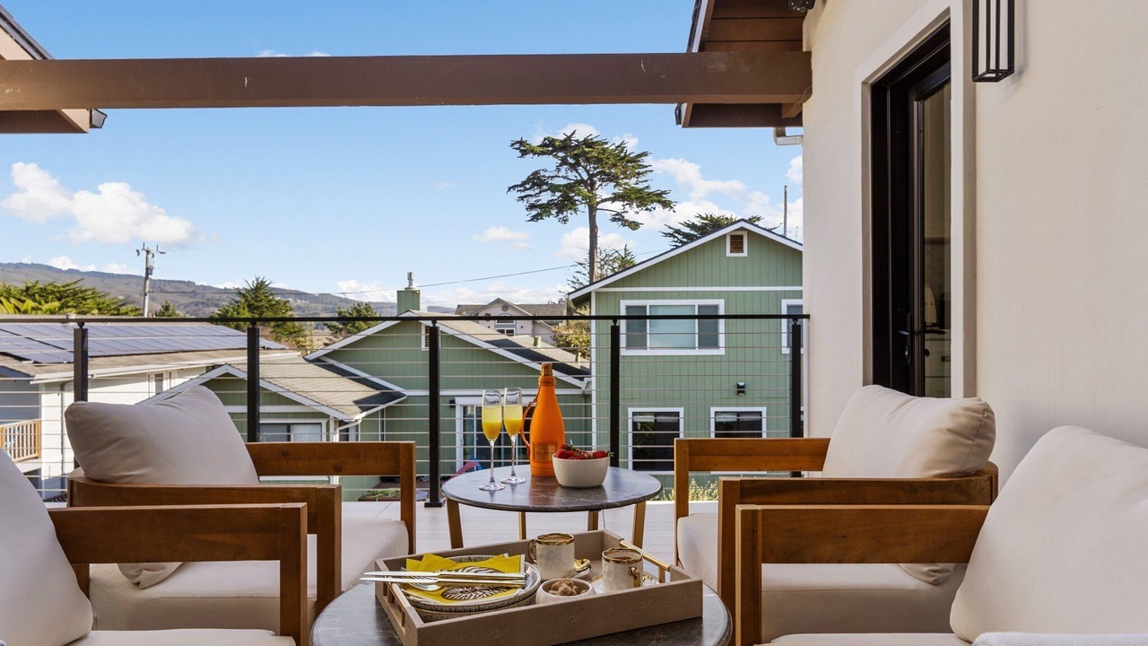 Photo of Patio Balcony in Moss Beach