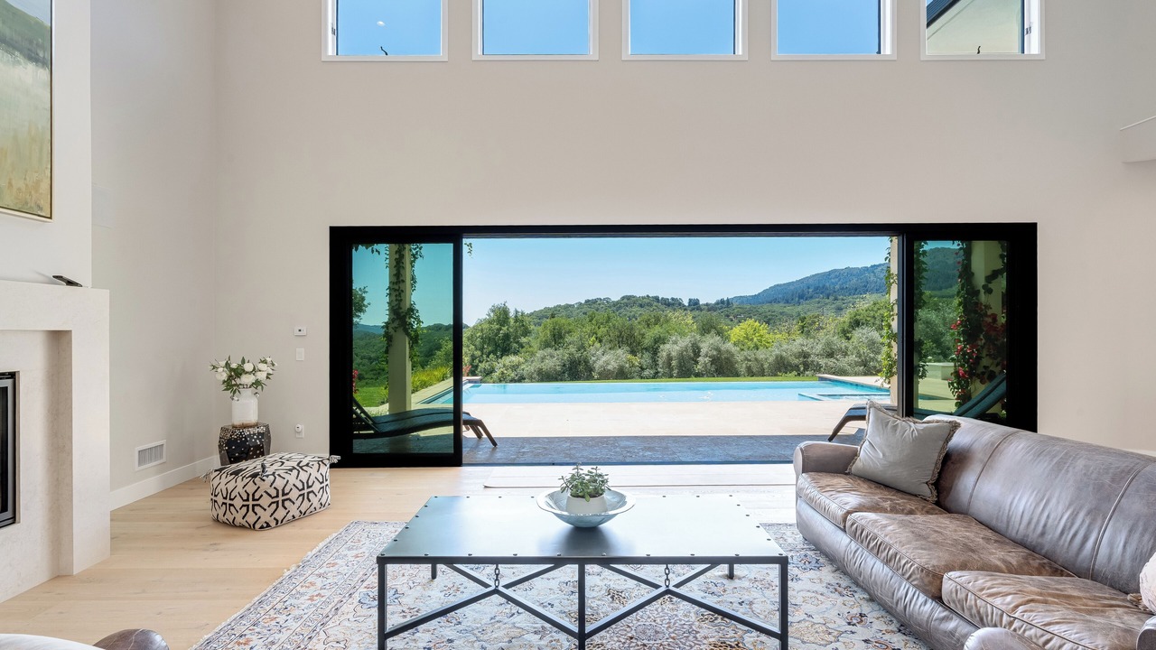 Photo of Livingroom in Glen Ellen