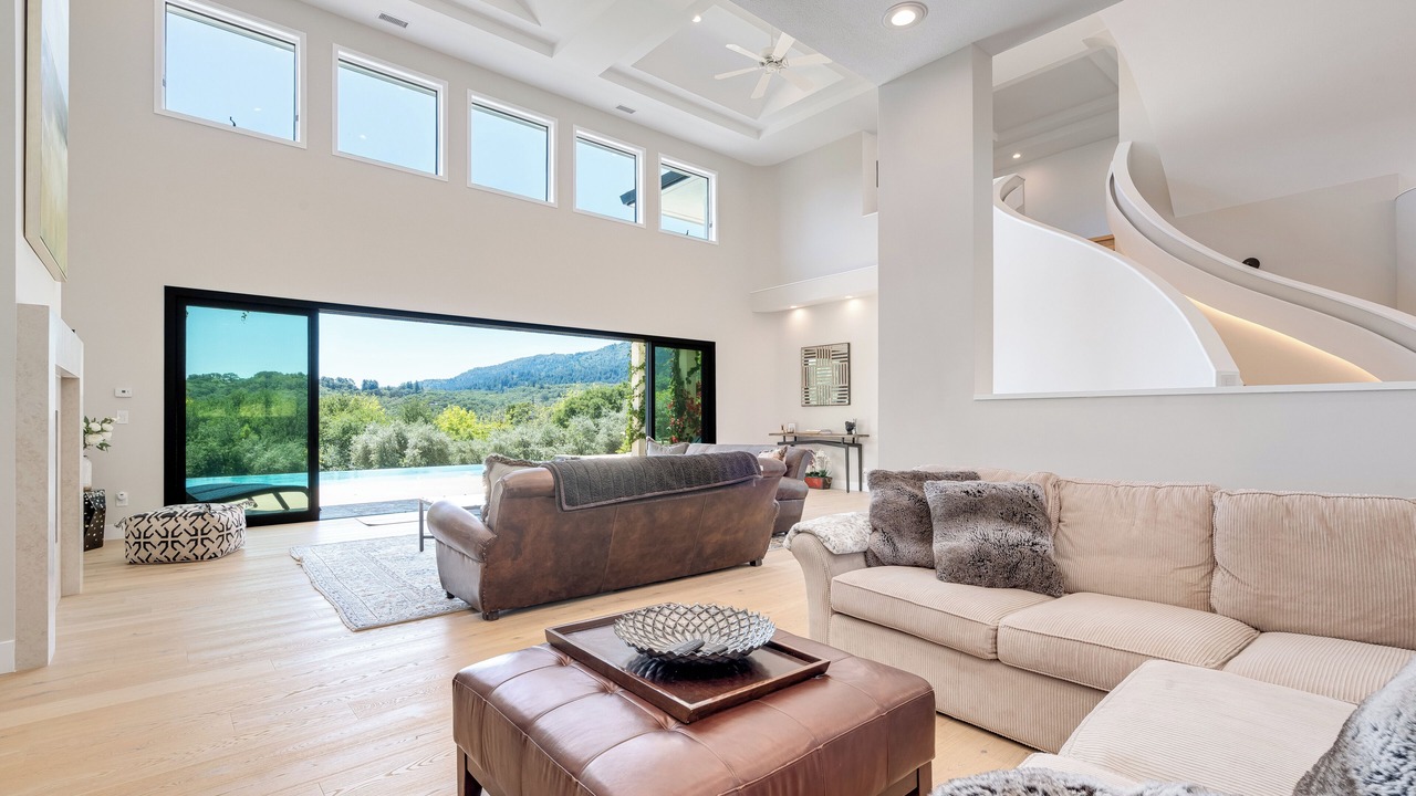 Photo of Livingroom in Glen Ellen