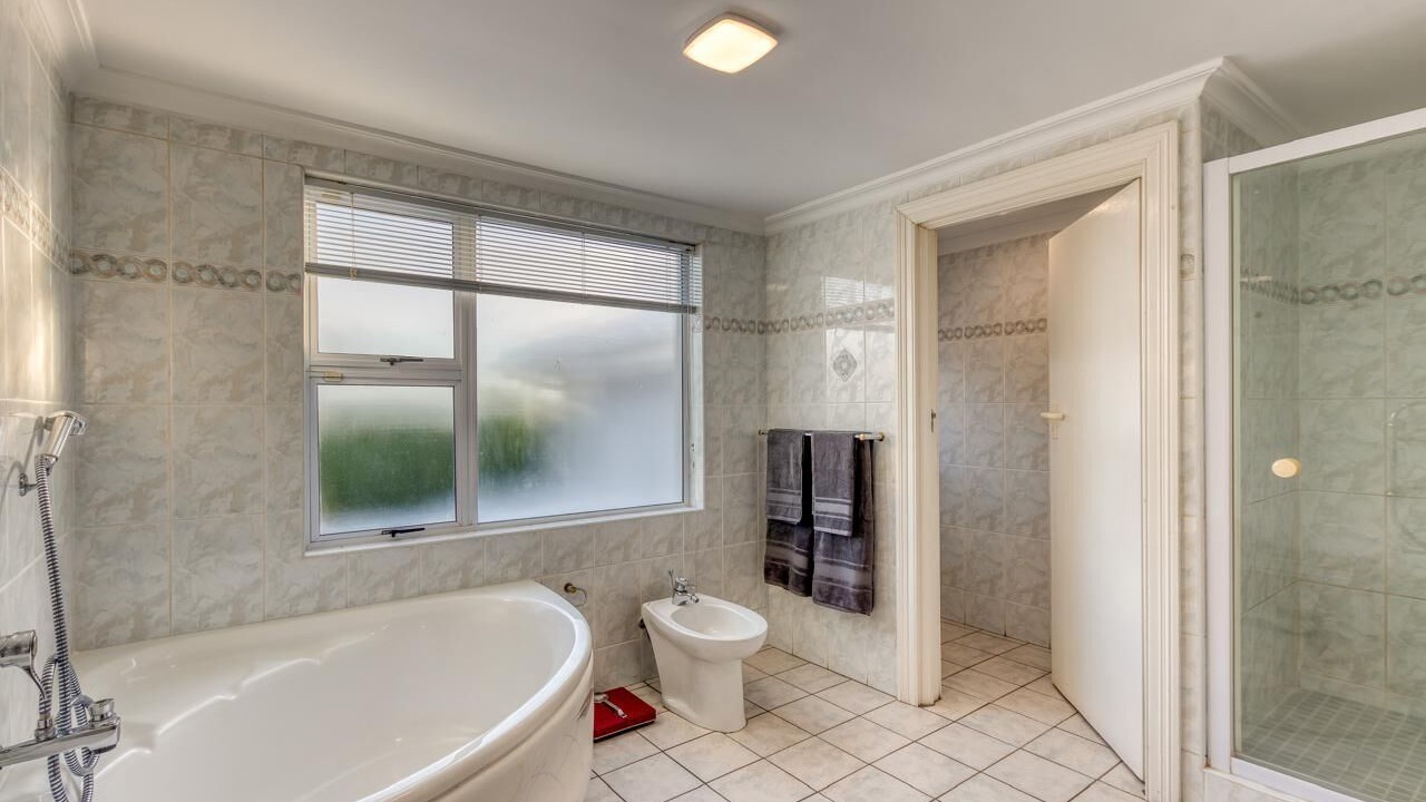 Photo of Bathroom in Strand