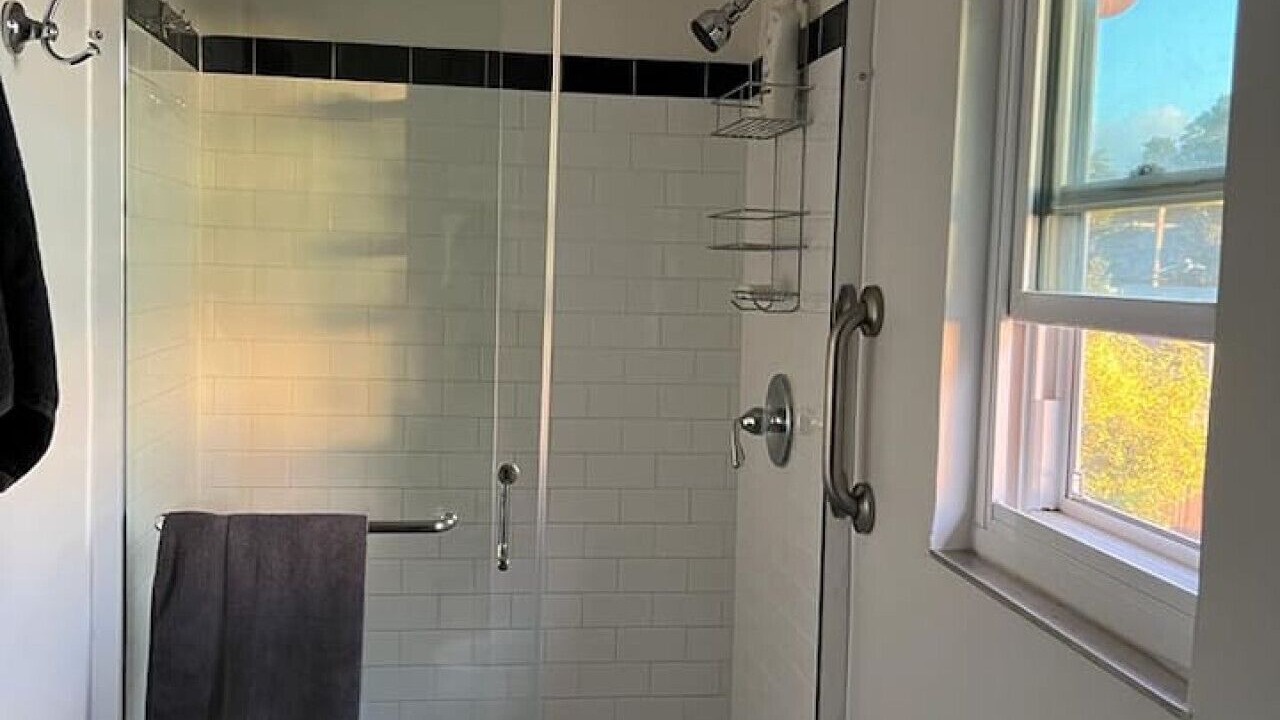 Photo of Bathroom in Redwood Heights