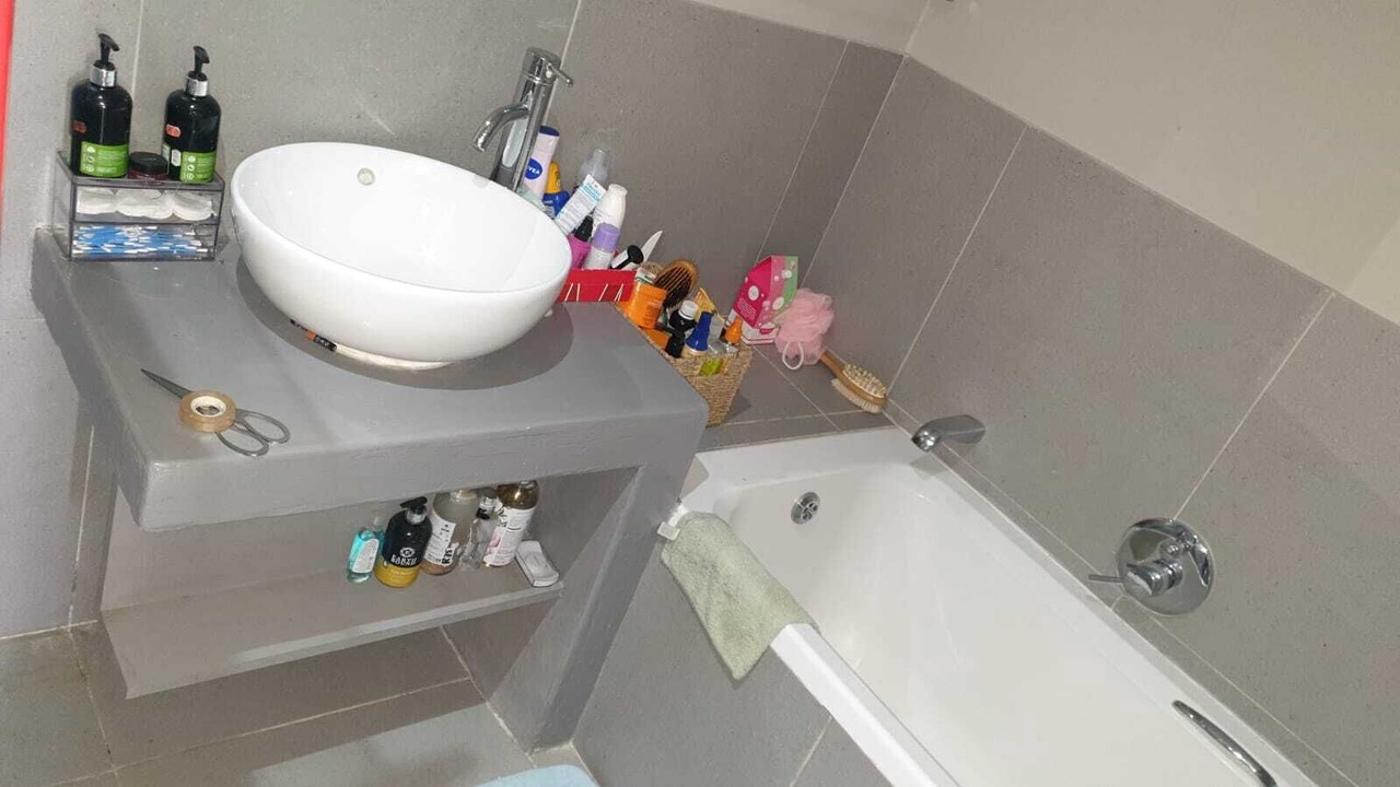 Photo of Bathroom in Burgundy Estate