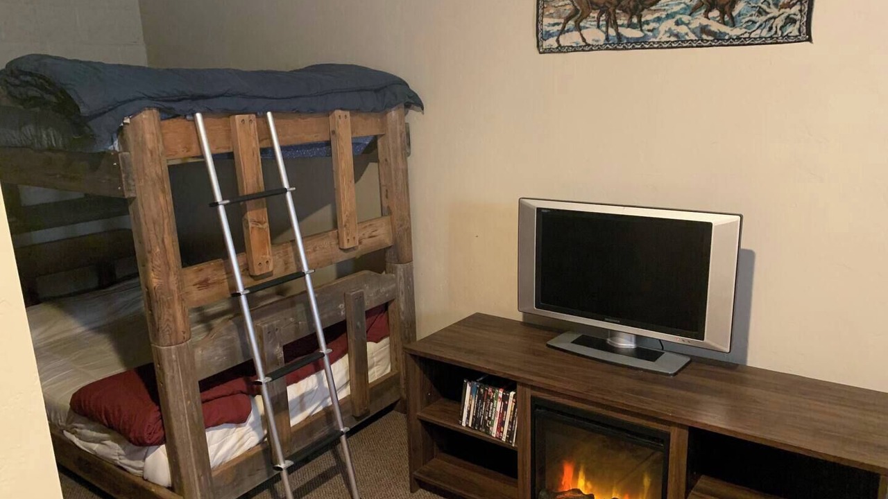 Photo of Bedroom in Calpine