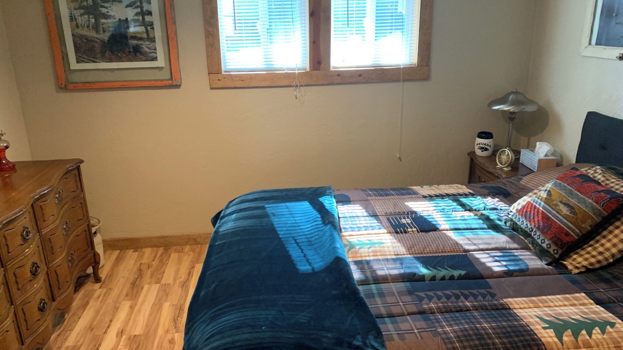 Photo of Bedroom in Calpine