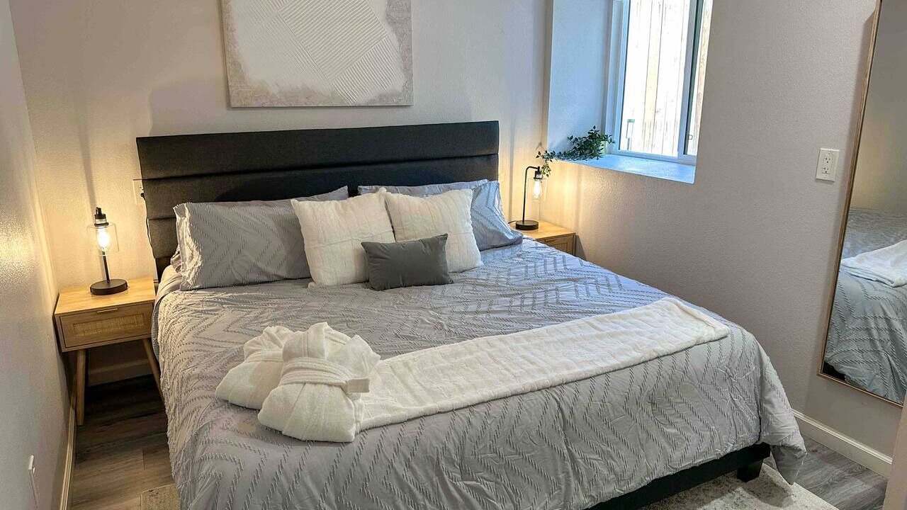 Photo of Bedroom in Downtown Sacramento